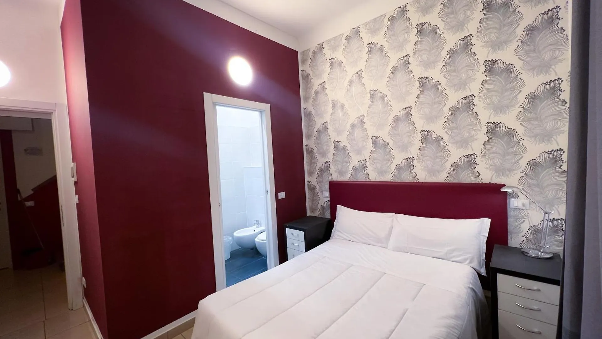 Hotel Rossovino Milano 2*, Milan Italy