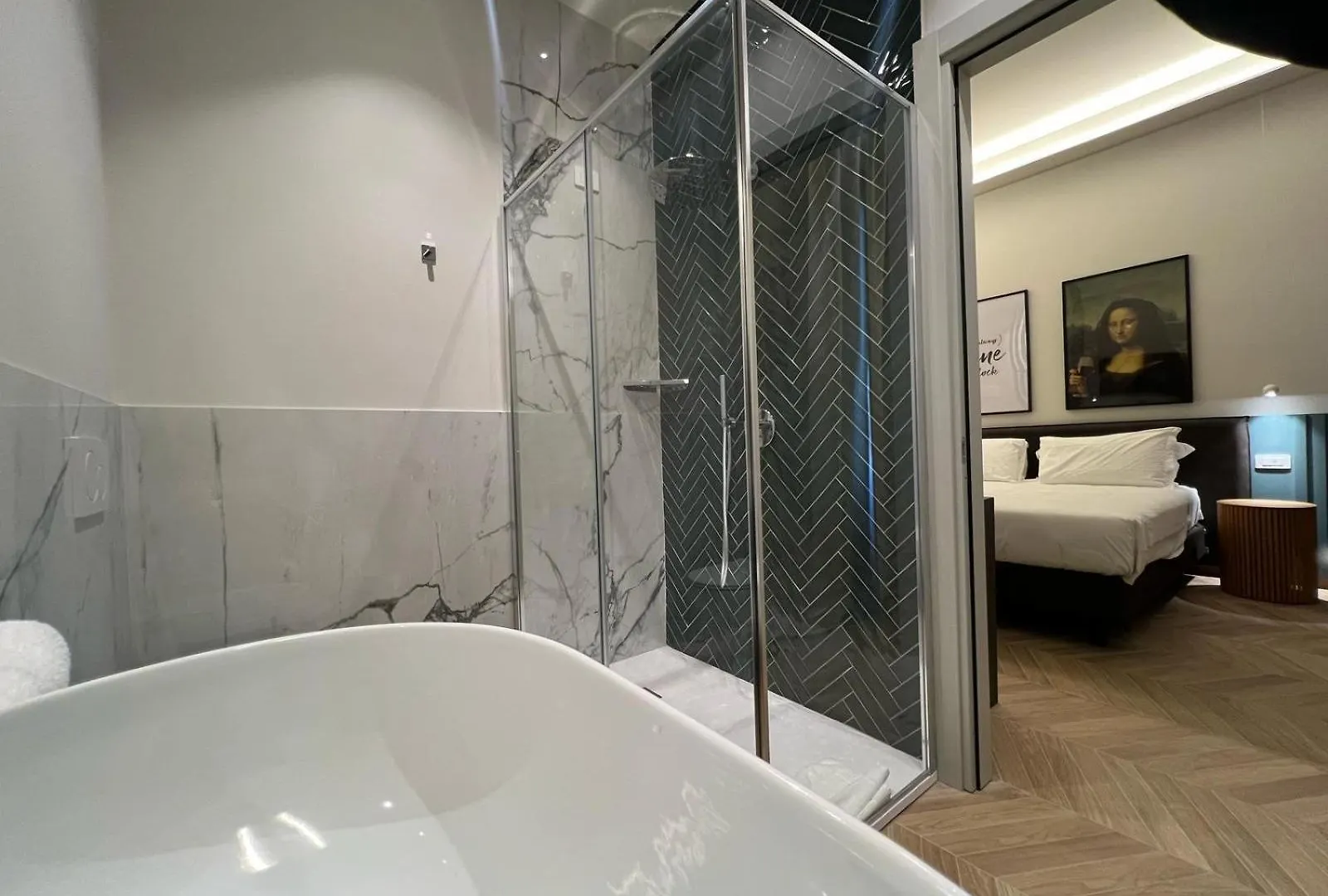 Hotel Rossovino Milano 2*, Milan