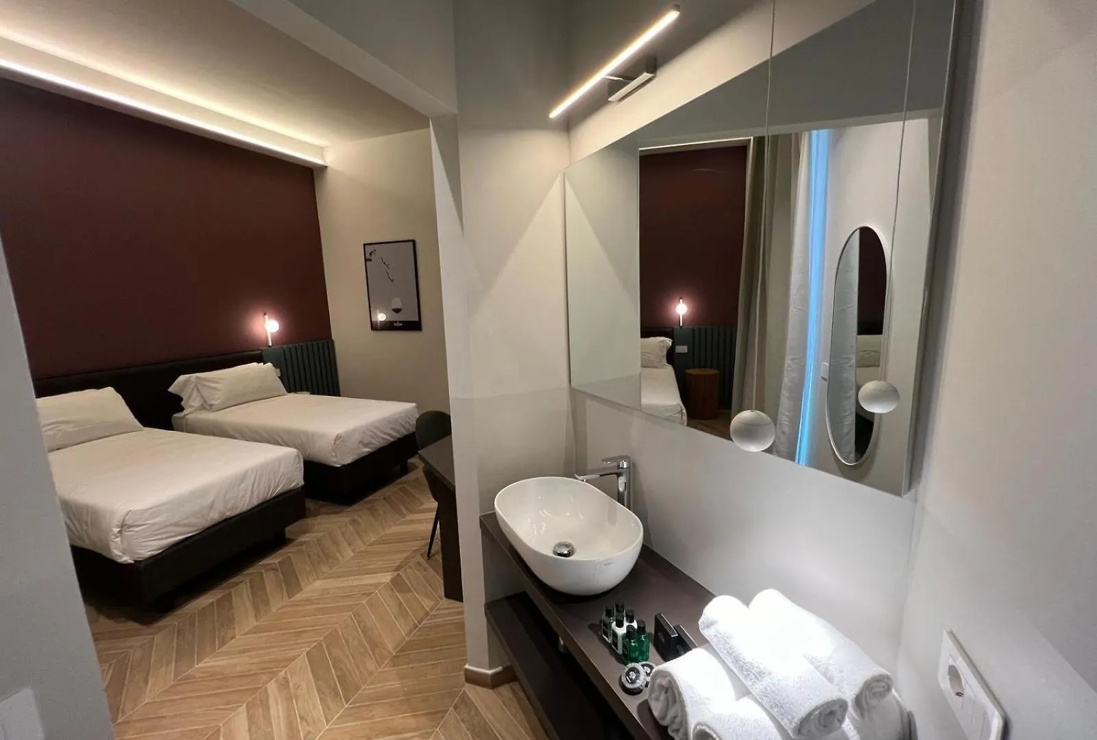 Hotel Rossovino Milano İtalya
